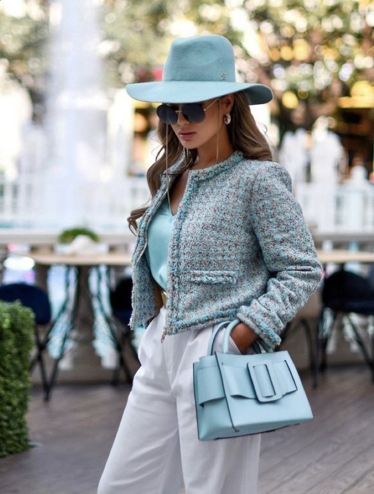 Rita Tesla, Elegant Outfit Classy, Look Formal, Elegante Casual, Classy Chic, Outfits With Hats, Blazer Outfits, Mode Inspiration, Winter Fashion Outfits