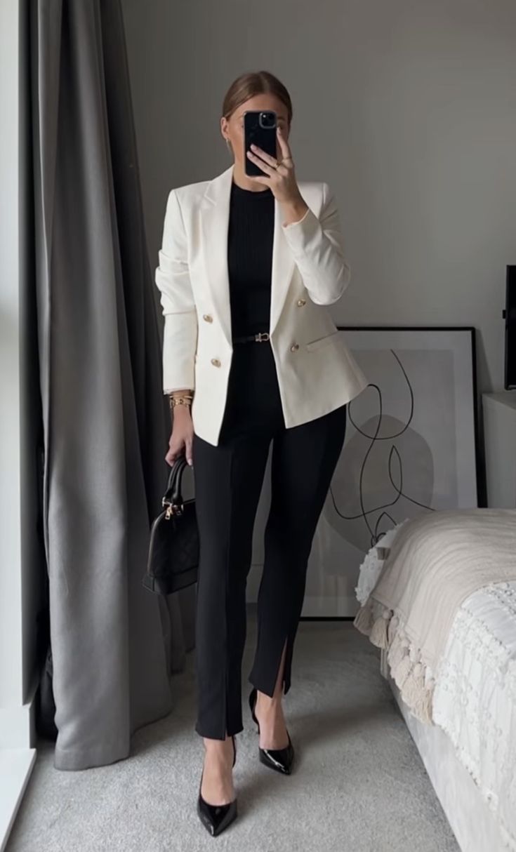 Look Working Girl, Women Office Outfits, Office Attire Women, Business Professional Outfits, Fashionable Work Outfit, Fest Outfits, Blazer Outfits For Women, Business Attire Women, Formal Wear Women