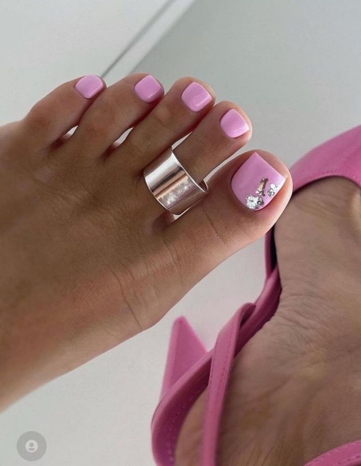 Blush Pink Pedicure, Pedikur Nails, Hottest Summer Nails, Pink Pedicure, Feet Nail Design, Pedicure Designs Toenails, Nails Collection, Pedicure Colors, Makeup Nails Designs