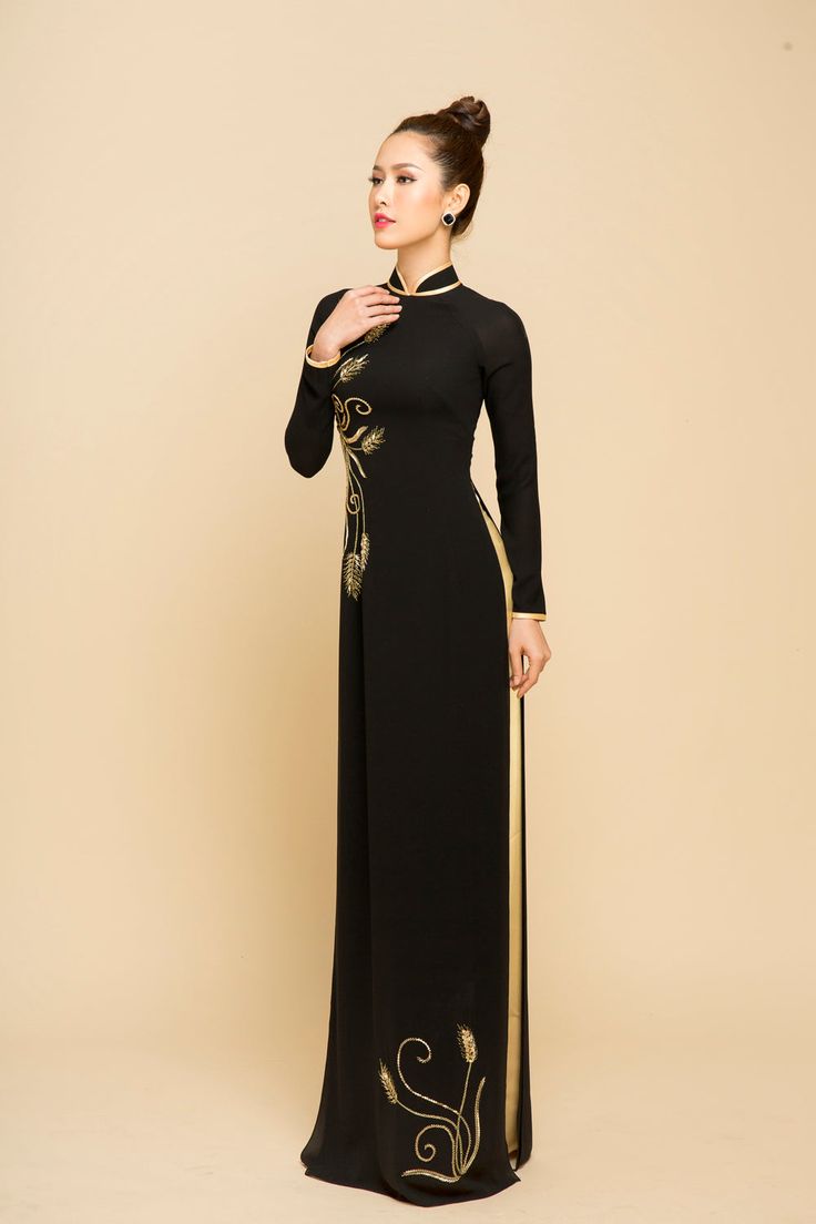 Black with gold beaded tradtional ao dai – LAHAVA Ao Dai Tea Ceremony, Black Ao Dai, Ao Dai Design, Ao Dai Red, Ao Dai Men, Red Ao Dai, Vietnamese Clothing, Asian Style Dress, Vietnam Dress