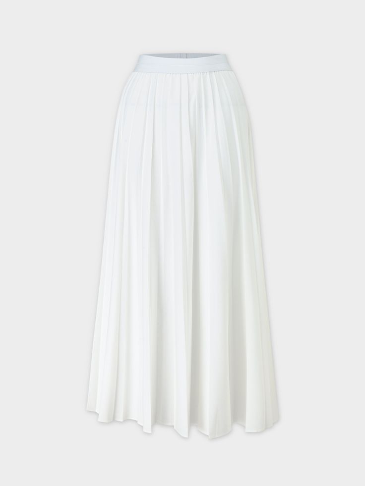 This White Pleated Maxi Skirt is a fundamental piece for any wardrobe. With a chic 1.5-inch waistband and flowing 37.5-inch length, it transitions from casual to dressy. Crafted from a material suitable for year-round wear, it presents a polished look thanks to its lack of lining. Perfect for those who desire both comfort and style. Teen Skirts, White Pleated Skirt, Better Version, Pleated Maxi Skirt, Fantasy Gowns, Pleated Maxi, Dresses For Teens, Winter Looks, White Skirts