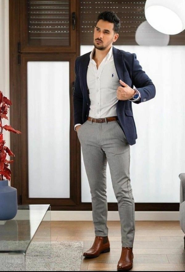 Outfits Caballero, Outfits For The Office, Chelsea Boots Men Outfit, Money Men, Mens Dress Outfits, Blazer Outfits Men, Outfit Blazer, Mens Business Casual Outfits, Formal Men Outfit