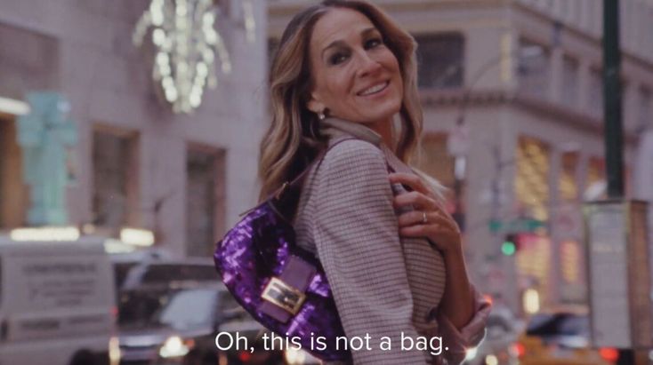 Carrie Fendi Baguette, Carrie Bradshaw Fendi Baguette, Purple Bags Outfit, Thrift Board, Carrie Bradshaw Outfits, Fendi Baguette Bag, Kristin Davis, Casual Attire For Women, Sequin Bag