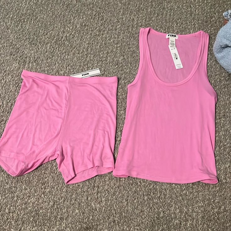 Brand New With Tags. Pink Shorts And Tank Set. Size Xs. Buttery Soft Material. Pink Seamless Summer Sleepwear, Pink Holiday, Black Fishnets, Pink Set, Pink Sports Bra, Levi Jeans 501, Pink Bra, Distressed Black Jeans, Sports Bra Sizing