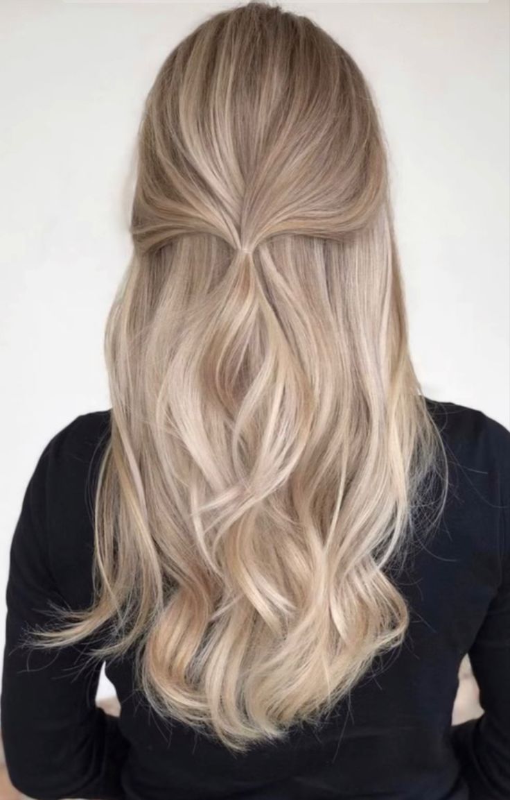 Blonde Hair Natural Roots, Cool Toned Blonde Hair, Beige Blonde Hair, Perfect Blonde Hair, Wedding Hair Colors, Summer Blonde Hair, Dirty Blonde Hair, Blonde Hair Inspiration, Balayage Hair Blonde