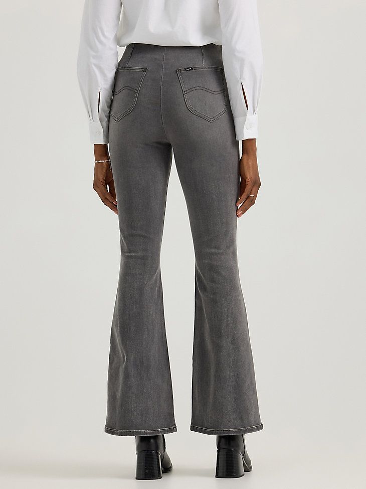 Find your new favorite denim with the Lee® Women's Pull on Bootcut Jean. With defined stitching down the legs and back pockets and brand iconography, these jeans make a statement in every room they walk into. Made with a hidden elastic waistband and an extra stretchy cotton blend, these jeans are meant to hug your figure without ever feeling too tight for a playful look and feel that you’ll love. Brand Iconography, Bootcut Jean, Storm Clouds, Hug You, Jeans Style, Bootcut Jeans, Casual Pants, Women's Jeans, Tights