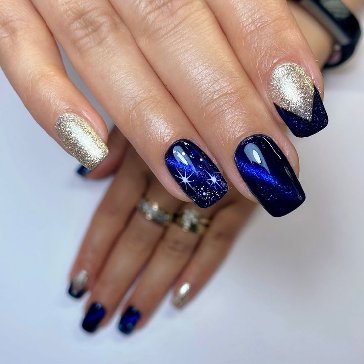 Navy Blue And Gold Nails Short, Midnight Blue And Gold Nails, Periwinkle And Gold Nails, Navy Nails With Gold Glitter, Navy Blue And Gold Nails, Blue Gold Manicure, Blue And Gold Nails, Cosmic Nails, Navy Blue And Gold