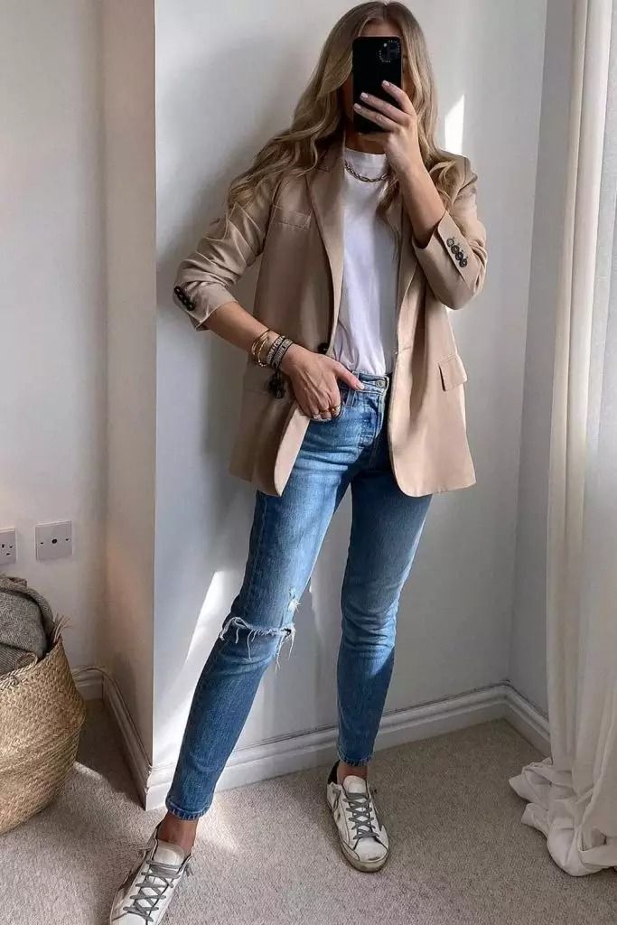 33 Trendiest Casual Outfits To Try This Year Professional Casual Outfits, Professional Casual Outfit, Casual Outfits For Women Summer, Outfits For Women Summer, Improve Your Style, Tailored Jumpsuit, Polished Hair, Casual Outfits For Women, Business Casual Outfits For Women