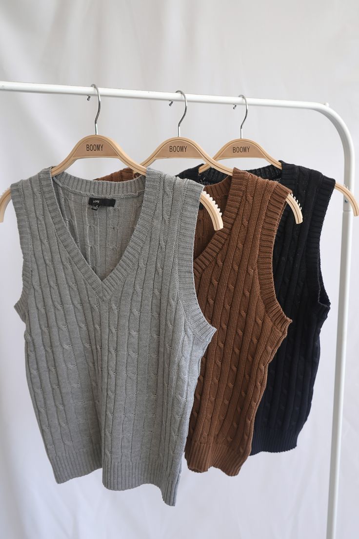 A woven sleeveless knit sweater vest featuring cable-knit stitching Indie Outfits Men, Brown Sweater Vest, Oversized Grey Sweater, Amazing Crochet, Crochet Sweaters, Knit Sweater Vest, Cardigan Style, Austin Butler, Muslimah Fashion Outfits