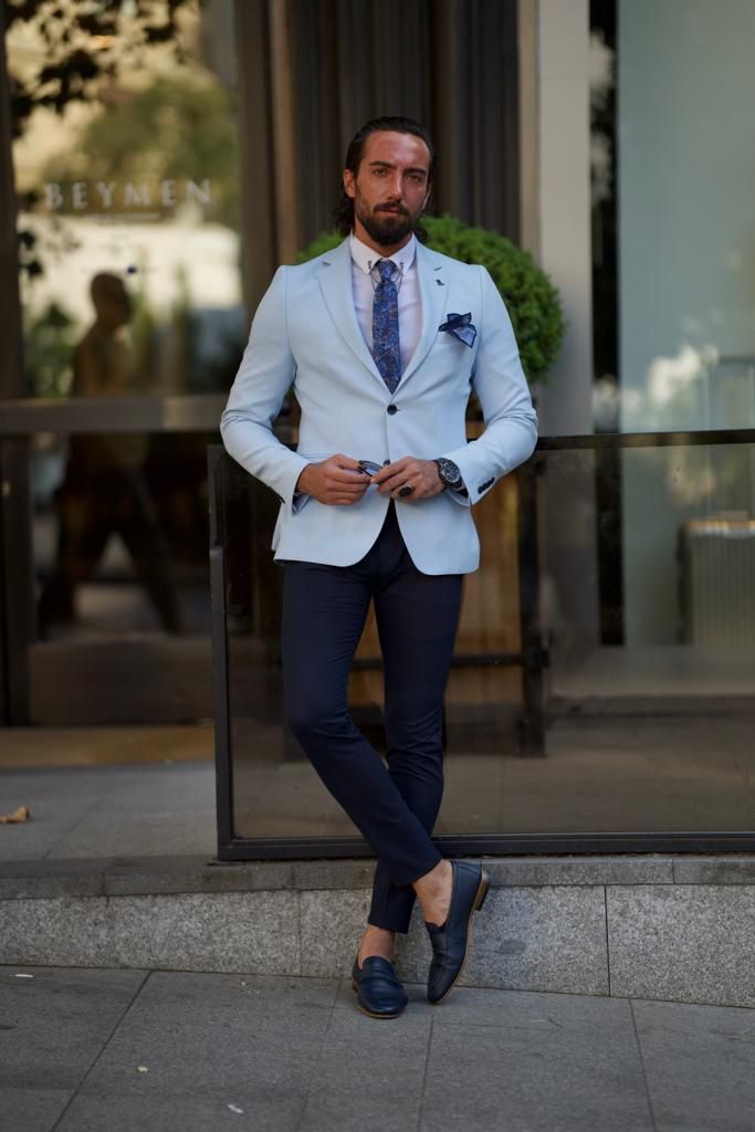 Collection : SPRING / SUMMER 22-23 Color : Blue Available Size : 46-48-50-52-54-56 Material Content: %65 viscone % 35 polyester Blue Blazer Men Outfit, Blazer Men Outfit, Blue Blazer Men, Blue Jacket Men, Blazer Bleu, Paris Blue, Slim Fit Blazer, Paris Blues, Slim Fit Blazers