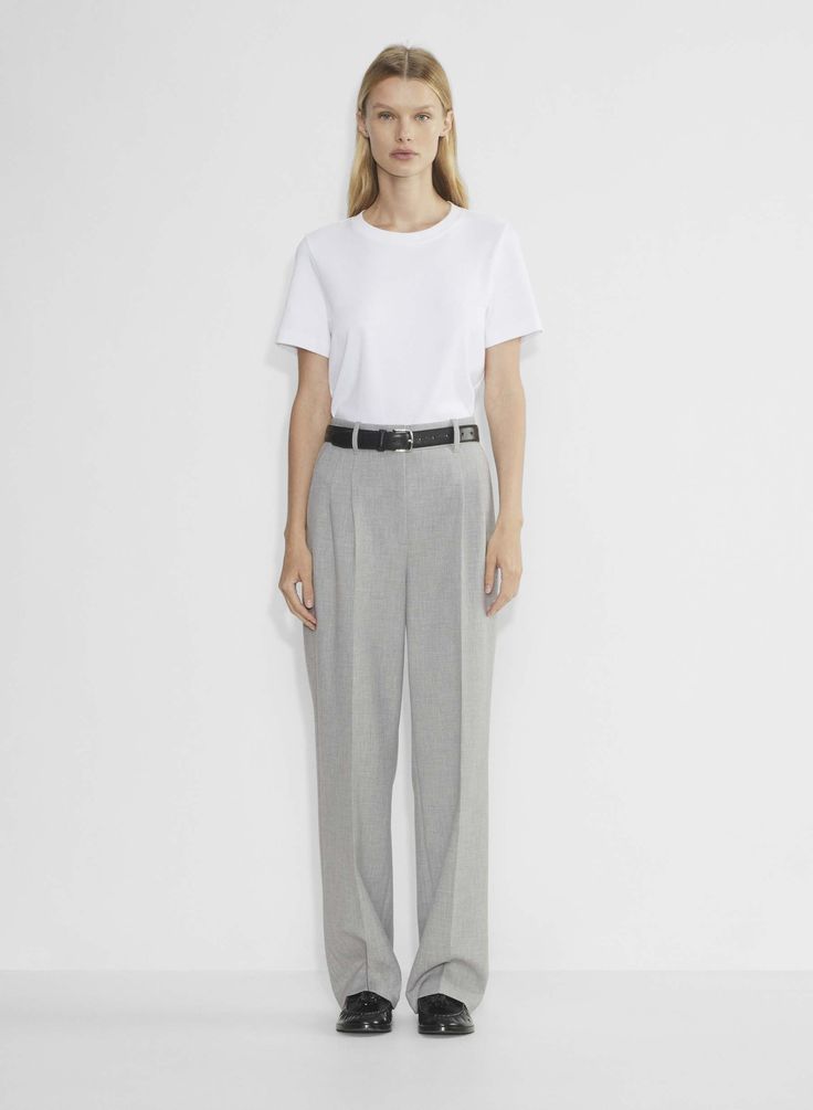 Classic Relaxed Fit Tapered Leg Dress Pants, Classic Wide Leg Dress Pants With Relaxed Fit, Classic Wide Leg Bottoms For Everyday, Classic Relaxed Fit Wide Leg Pants For Business Casual, Classic Straight Everyday Bottoms, Classic Everyday Trousers, Classic Everyday Straight Pants, Classic Trousers For Everyday, Classic High-waisted Everyday Pants