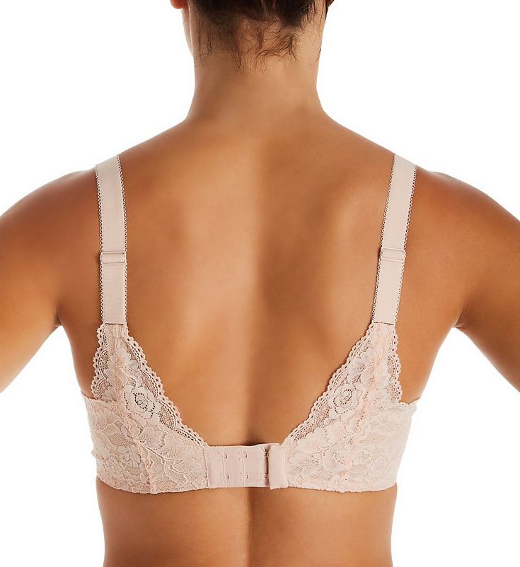 This bra features a gorgeous lace overlay and a dramatic plunge neckline adorned with scalloped trim and tiny satin bows. Made from polyamide, elastane and polyester. Underwire cup is sheer and unlined (unpadded) with a lace overlay and a vertical dart for shape. Plunge neckline has sewn-on elastic for fit with scalloped lace edges. Center - narrow, low, arched panel is more comfortable for high tummies, with an Aubade charm at top. Sewn-on elastic underband gives a closer fit. Tall sides of str Feminine Lace With Built-in Bra, Fitted Lace With Built-in Bra, Underwire Bra With Lace Bodice, Elegant Underwire Bra With Lace Bodice, Elegant Bra With Lace Bodice, Lace Bodice Bra For Weddings, Feminine Full Coverage Lace Bra, Elegant Underwire Bra With Scalloped Lace, Feminine Lace Bra