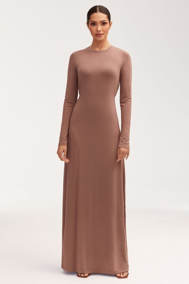 Essential Bamboo Jersey Maxi Dress - Deep Taupe Dresses Veiled Taupe Outfit, Taupe Maxi Dress, Modest Maxi Dress, White Dress Formal, Dresses Flowy, Nikkah Dress, Modest Maxi, Jersey Maxi Dress, Effortlessly Chic Outfits