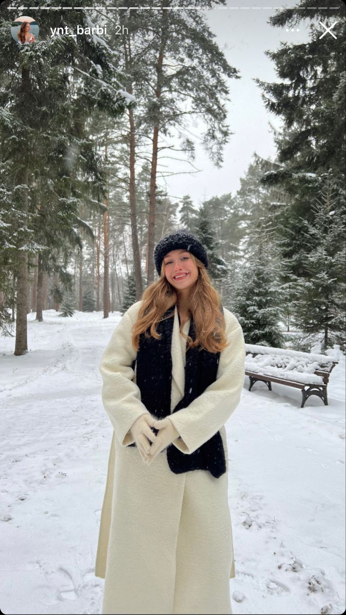 Europe Winter Outfits, English Outfit, Snow Outfits For Women, Snow Outfits, College Outfits Comfy, Winter Wear Women, Outfits New York, Winter Travel Outfit, Winter Trip