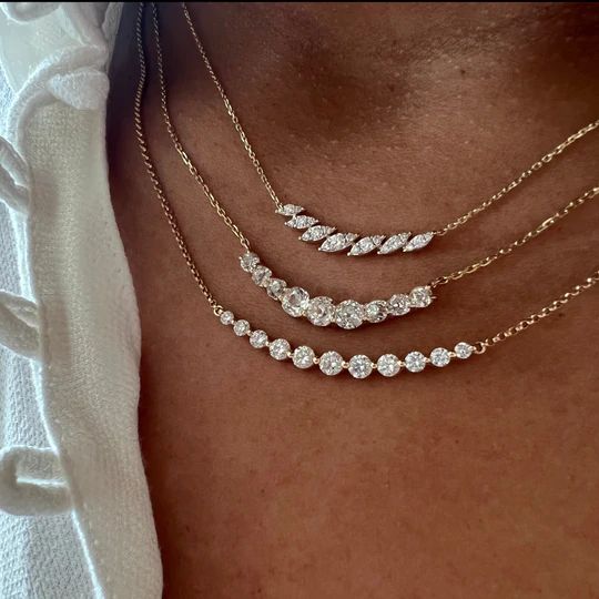 Add this beautiful piece to your everyday outfit for an elegant look.    Available in 14K Gold, 14K White Gold, and 14K Rose GoldGH color, SI clarity11 Round Cut Diamonds0.92 CaratsLength: Adjustable 16" - 18"Requires 2-3 Weeks for Production TimeAll 14K and Diamond Items Can Be Exchanged, No Returns Grad Accessories, Styling Necklaces, Diamond Neckless, Gold Diamond Chain, Single Diamond Necklace, Gold And Diamond Necklace, Diamond Pendant Jewelry, Diamond Bracelet Design, Diamond Bar Necklace