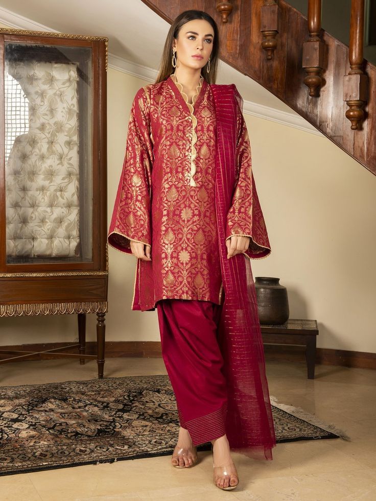 LimeLight U1109-3PC-DPK Summer Lawn 2021 �– Sara Clothes Formal Cambric Sets For Eid, Festive Unstitched Suit For Semi-formal Occasions, Formal Cambric Sets With Long Sleeves, Traditional Unstitched Long Sleeve Suit For Work, Fitted Lawn Suit For Festive Workwear, Long Sleeve Lawn Suit For Eid Workwear, Unstitched Semi-formal Festive Salwar Kameez, Unstitched Festive Salwar Kameez For Semi-formal Occasions, Festive Unstitched Salwar Kameez For Semi-formal Occasions