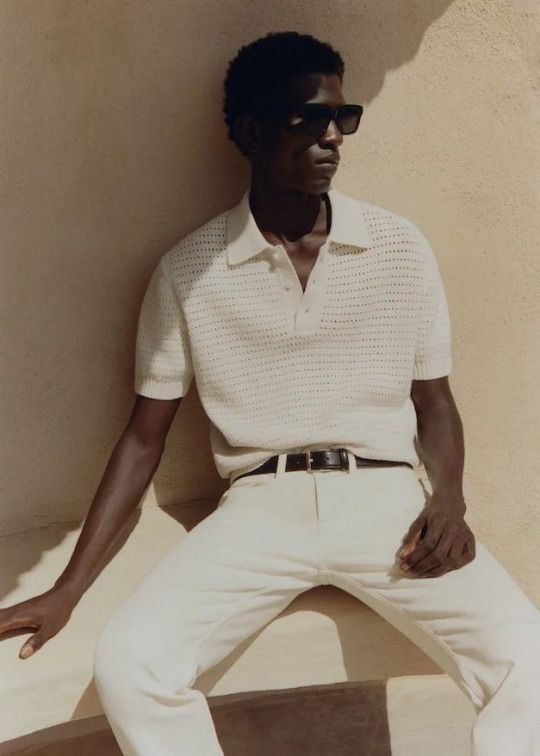 (99+) @saintmarc on Tumblr Polo Shirt Outfits, Latin Men, Polo Outfit, Linen Joggers, Satin Shirt Dress, Check Suit, Style Sportif, Slim Fit Suit, Mango Man