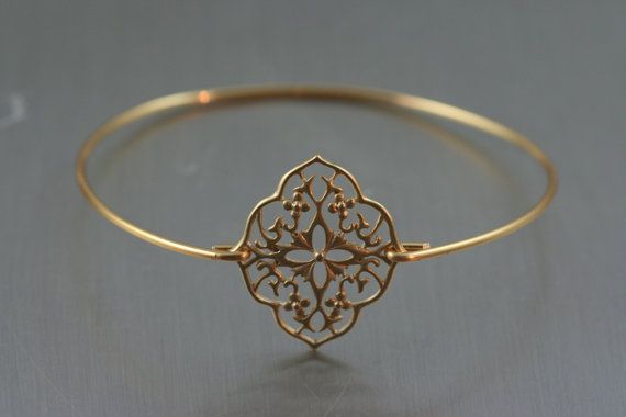 Filigree Bangle, Gold Arm Band, Filigree Bracelet, Stil Boho, Brass Bangle, Bangles Making, Gold Plated Bangles, Gold Armband, Bridesmaid Bracelet