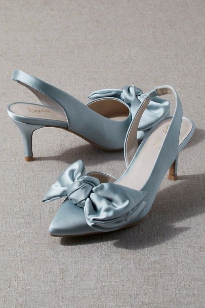 Blue Bridal Heels, Shoes With Bows, Wedding Pieces, Blue Bridal Shoes, Blue Wedding Shoes, Manolo Blahnik Heels, Bleu Pastel, Bridal Heels, Blue Bridal