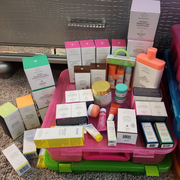 All Items Are New & Unopened!Incredible Value! High End Mystery Box Of Cosmetics And Beauty Items! May Include Items Such As Makeup & Skincare, Hair Care, Body Care, Tools, And More. The Retail Value Of Items Will Be Approx 1.5-2x Amount Paid All Items Are Fresh, Brand New, And Unopened! Only Very High End, Prestige Brands Such As: Anastasia, Aceology, Aveda, Benefit, Bite, Buxom, Charlotte Tillbury, Context, Dr Brandt, Drunk Elephant, Estee Lauder, Fenty, Glow Recipe, Gucci, Huda Beauty, Igk, I Drunk Elephant Skincare, Fresh Brand, Dr Brandt, Sephora Skin Care, Glow Recipe, Beauty Bundle, Skin Care Items, First Aid Beauty, Bumble And Bumble