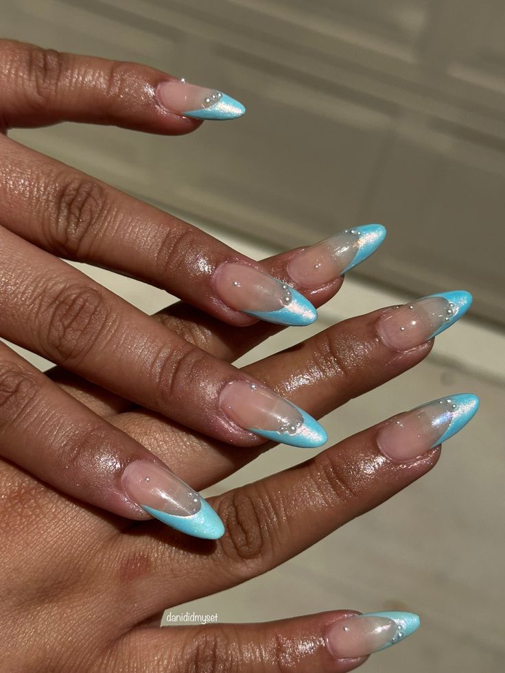 Clear Nails With Blue Tips, Aquamarine Chrome Nails, Ocean Blue Nail Designs, Aquamarine Nails Gel, Light Blue Nail Art Design, Aqua Prom Nails, Aqua French Tips, Aqua Almond Nails, Baby Blue Chrome French Tip Nails