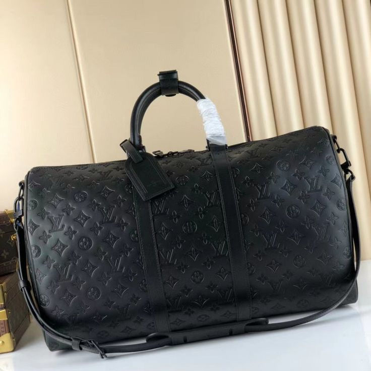 BRC Fashion Lu-Vi bags - 11770 A+ Excellent Quality copies; Contact us if you've any questions in your mind. Luxurious Bags, Trendy Tote, Crossbody Tote, Bag Tags, Louis Vuitton Bag, Luxury Bags, Contact Us, Fashion Bags, Clutch Bag