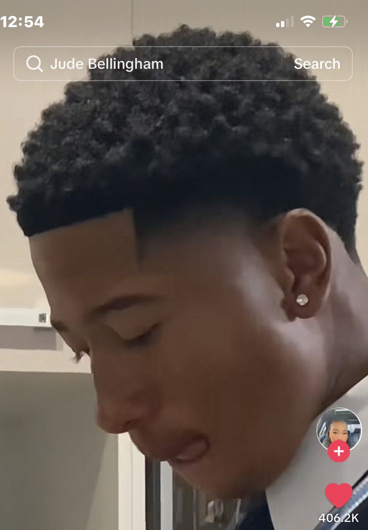 Men Haircut Styles Black Man, Black Men Low Taper Fade, Blowout Taper Men Black, Low Afro Taper Fade Black Men, Mid Low Taper, High Taper Black Men, Low Taper Fade Black Men, Temper Fade, Black Men Taper Fade