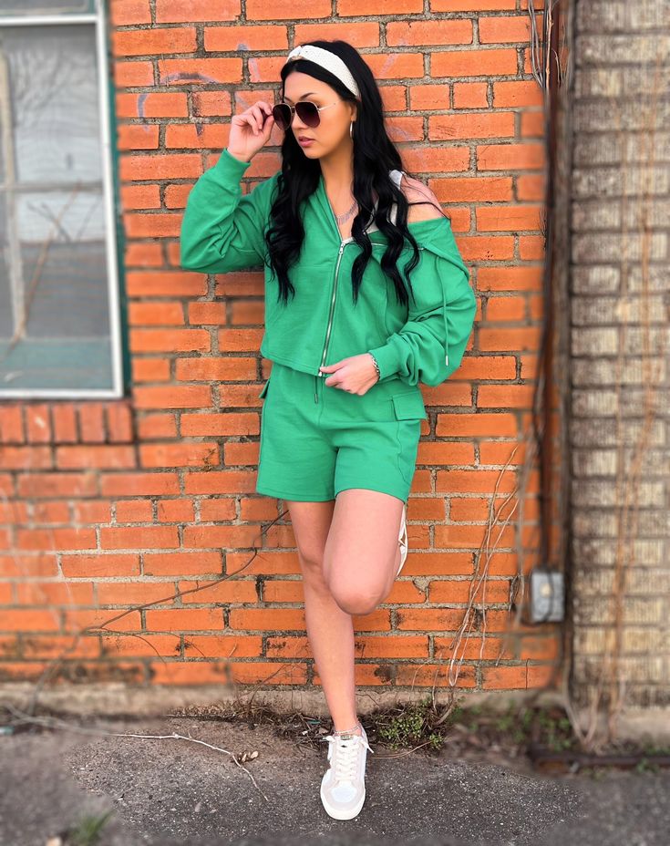 Relaxed Fit Waffle Hoodie Top Kelly Green Fit Waffle, Waffle Hoodie, Waffle Fabric, Knit Hoodie, Summer Adventures, Top 50, Green Shorts, Stay Cozy, Kelly Green