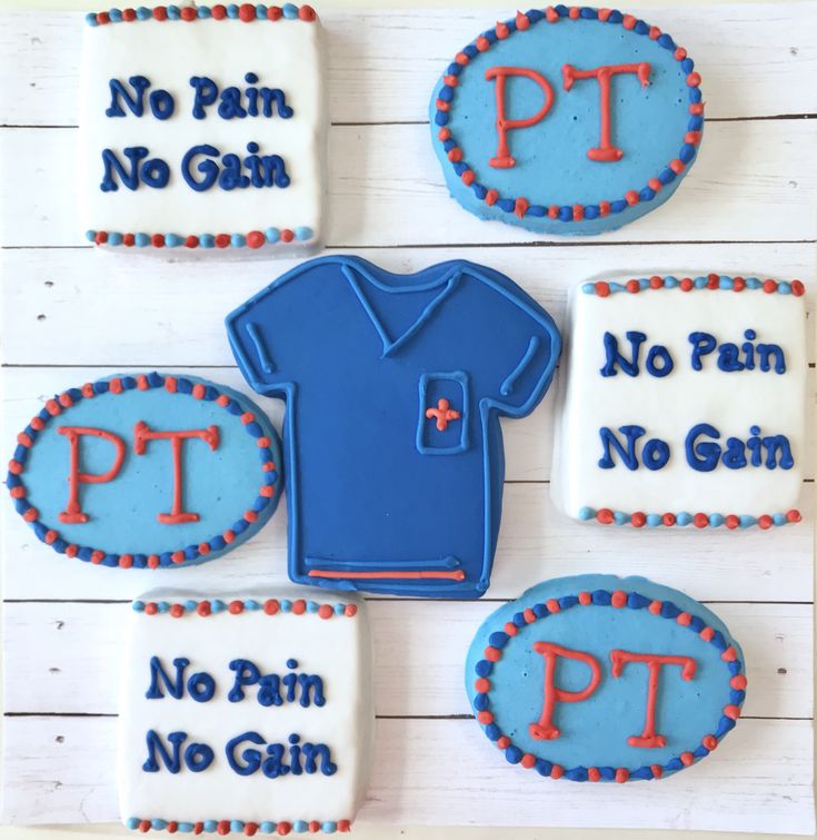 decorated cookies that say no pain, no gain, no pain, no gain and pt