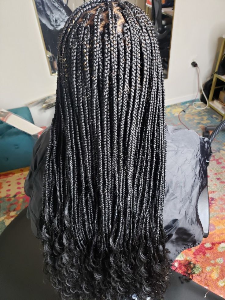 Curly Ends Box Braids, Box Braids With Curly Ends, Curled Box Braids, Braids With Curly Ends, Braid Styles For Girls, Medium Hair Braids, Short Box Braids Hairstyles, Curly Braids, Big Box Braids Hairstyles