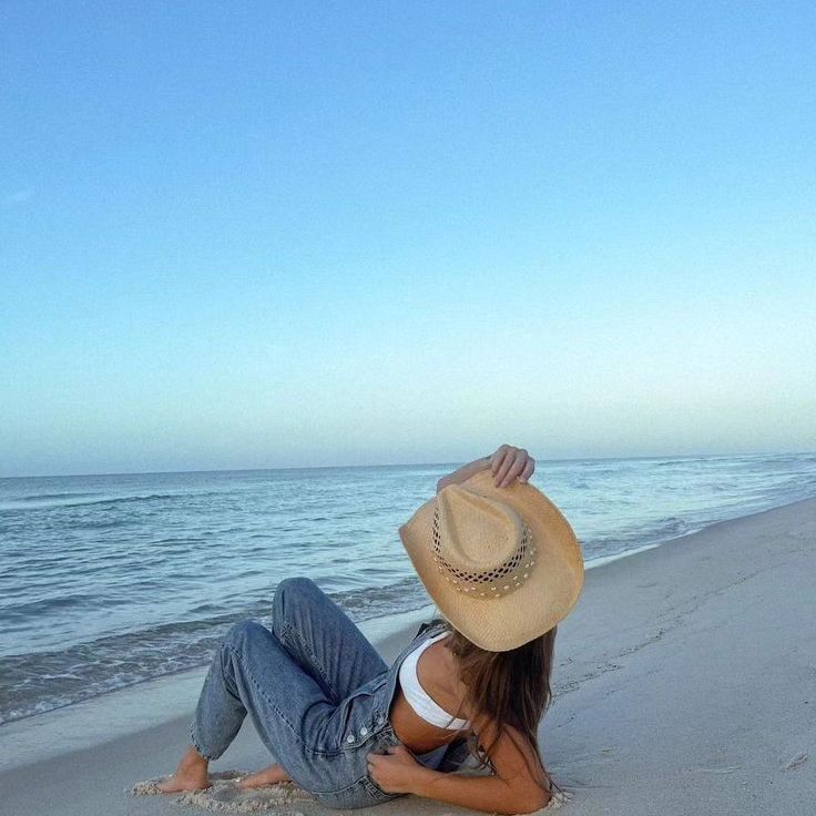 Coastal Cowgirl Photoshoot, Beach Cowgirl Aesthetic, Costal Cowgirl Aesthetic, Cowgirl Collage, Playa Ideas, Beach Cowgirl, Cottagecore Western, Surfer Aesthetic, Cowgirl Photoshoot