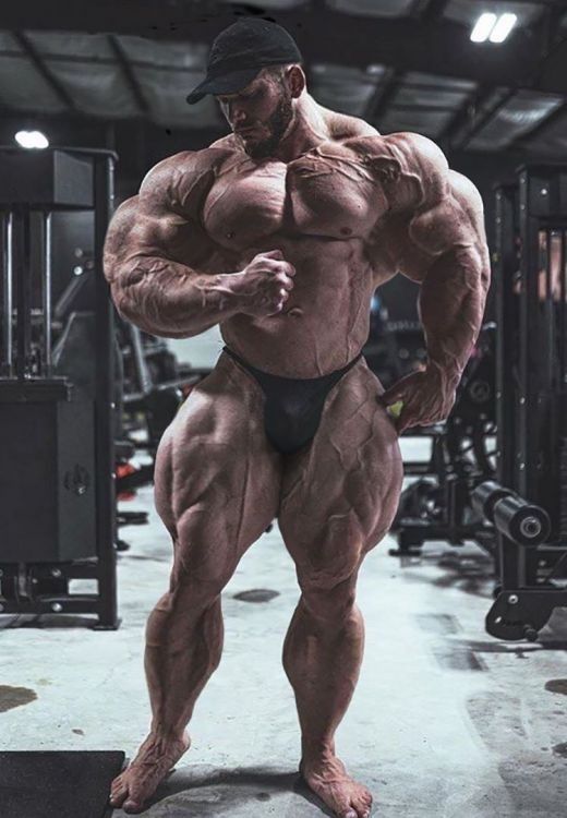 Big Muscle Body Builders Men, Big Muscle Men, Bodybuilding Routines, Best Bodybuilder, Bodybuilding Pictures, Muscular Legs, Gym Guys, Muscle Anatomy, Bodybuilders Men