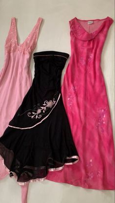 Y2k Dress Prom, Early 2000s Dresses Prom, Thrifted Homecoming Dress, 200s Dresses, 2000s Short Dress, Homecoming Dresses 2000s, Summer Dresses Y2k, 2000s Dresses Formal, 2010s Prom Dress