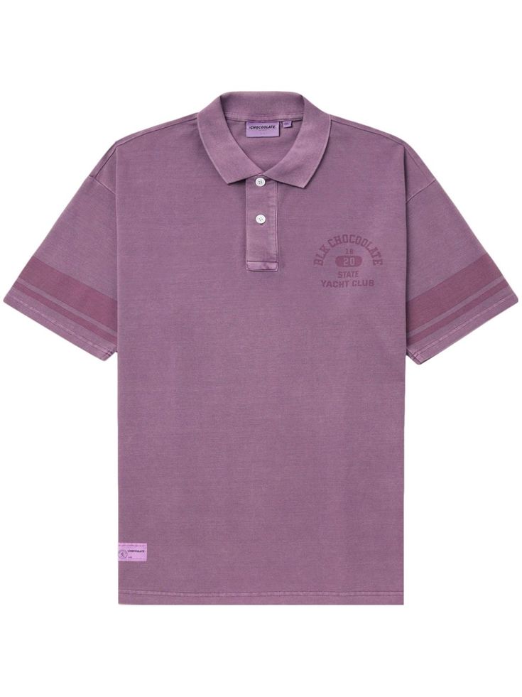 amaranth purple cotton logo print at the chest polo collar short front button fastening short sleeves straight hem City Shorts, Reebok Club C, Versace Outfit, Amaranth, Cotton Polo Shirt, Nike Air Max 97, Summer Beach Wear, Short Suit, Cotton Logo