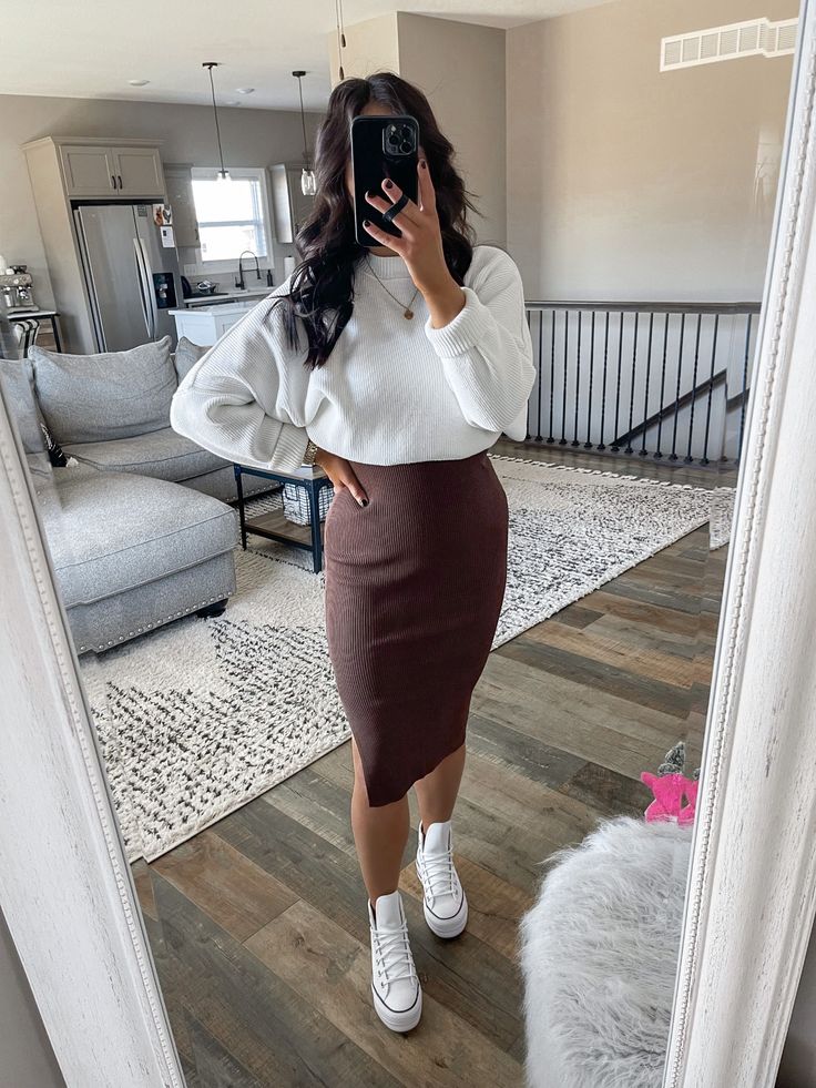 Brown Midi Dress Outfit, Long Sweater Dresses, Winter 2024 Fashion Trends, Church Outfit Winter, Winter 2024 Fashion, Modest Fall Outfits, Midi Dress Outfit, Modest Casual Outfits, Brown Midi Dress