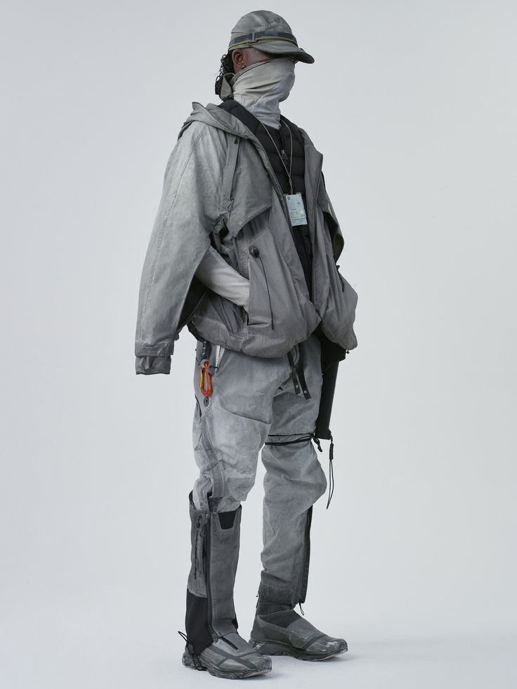 Winter Utility Nylon Parachute Pants, Winter Functional Parachute Pants With Cargo Pockets, Functional Winter Parachute Pants With Cargo Pockets, Techwear Parachute Pants With Functional Pockets For Outdoor Activities, Winter Cargo Pants With Multiple Pockets, Winter Techwear Nylon Cargo Pants, Winter Functional Cargo Pants With Multiple Pockets, Techwear Nylon Pants With Functional Pockets, Techwear Parachute Pants With Cargo Pockets For Hiking