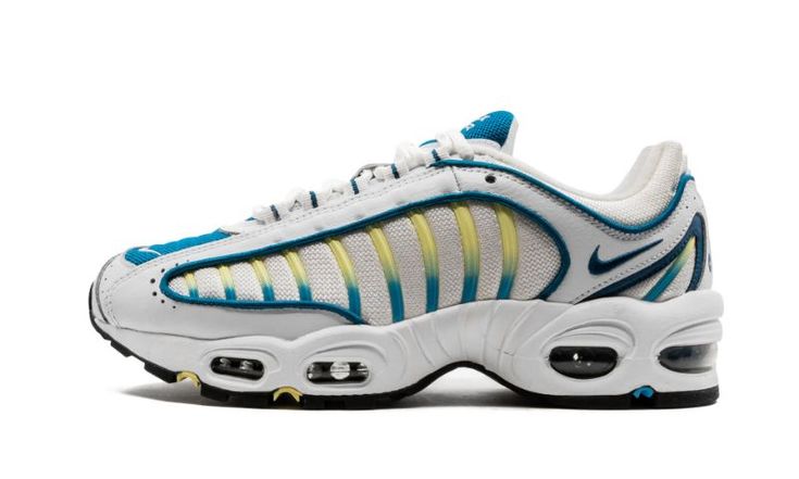 Air Max Tailwind 4 CJ6534 100 Air Max For Women, Summer Swag Outfits, Nike Air Max Tailwind, Nike Air Max 2, Nike Air Max Ltd, Nike Joyride, Hiking Men, Nike Kicks, Nike Air Max 98