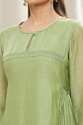 Shop for Oshi By Shikha Green Cotton Chanderi Round Neck Anarkali And Pant Set for Women Online at Aza Fashions Sage Green Anarkali, Round Neck Anarkali, Green Anarkali, Kurta Cotton, Straight Fit Pants, Pattern Embroidery, Kantha Stitch, Pant Set, Green Cotton