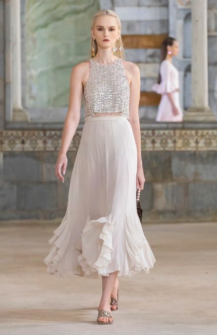 George Hobeika 2022, George Hobeika, Shining Dress, Gonna In Tulle, 파티 드레스, Pakaian Feminin, Elegant Dresses Classy, Georges Hobeika, Couture Gowns