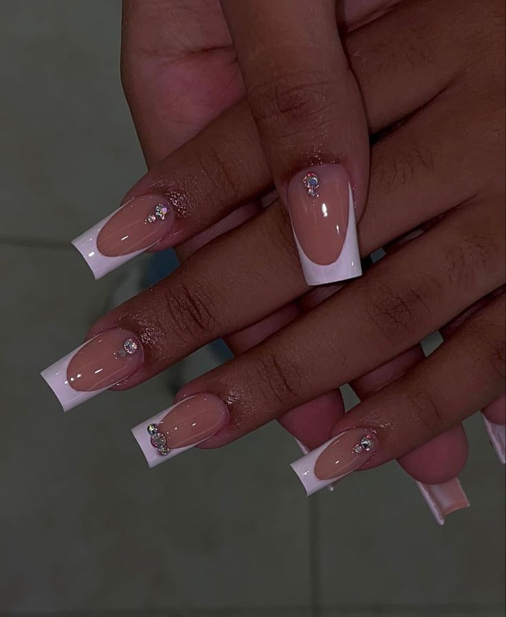 French Tip With Cuticle Gems Nails, Simple Cute Nails With Gems, Short Square Nails New Years, Short Acrylics With Gems, French Tip Nails With Diamonds Bling, French Nails Rhinestones Short, Square Nails With Rhinestones Simple, White French Tip Nails Short With Diamonds, French Tip With Rine Stone