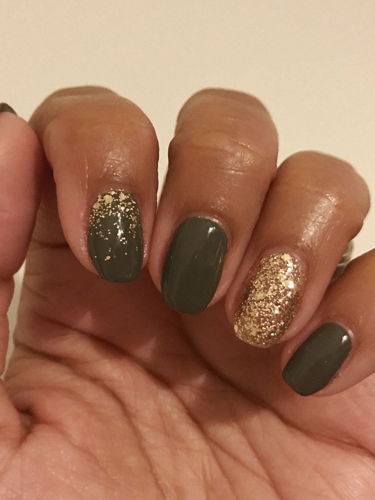 Khaki Nails, Manicure Shellac, Gold Gel Nails, Emerald Nails, Elegant Nail Designs, Christmas Nails Acrylic, Thanksgiving Nails, Dipped Nails, Luxury Nails