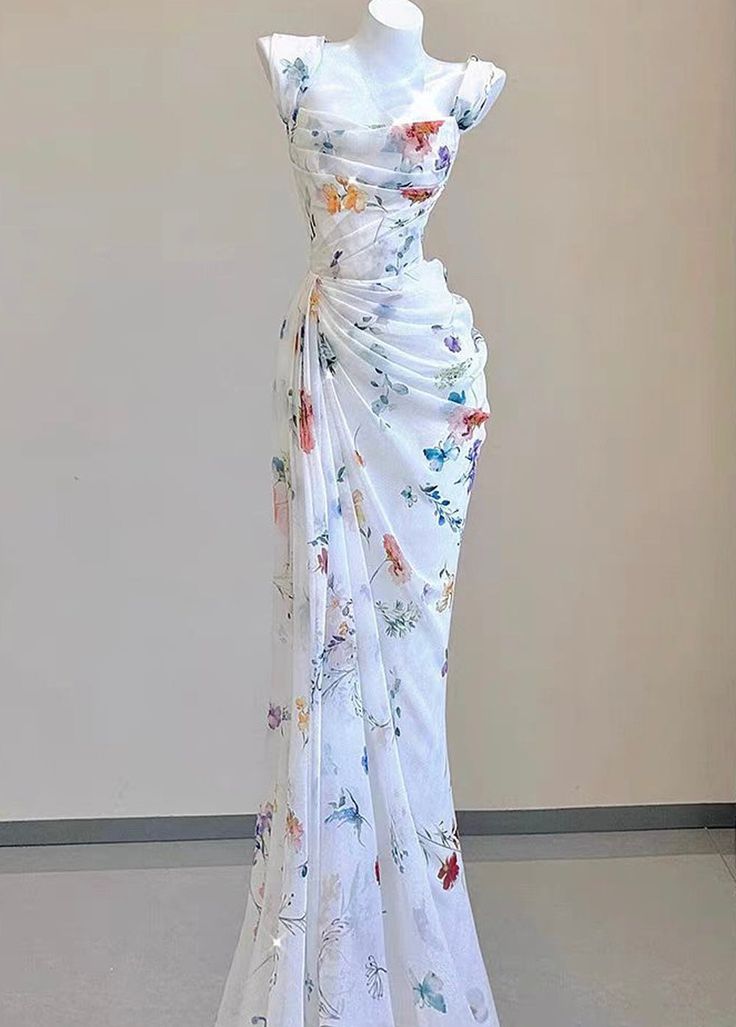 Extra Heels, Spring Bridesmaid Dresses, Floral Evening Dresses, Fair Outfits, Mermaid Prom Dresses Lace, Floral Prom Dresses, Drape Maxi Dress, White Evening Dress, Normal Delivery