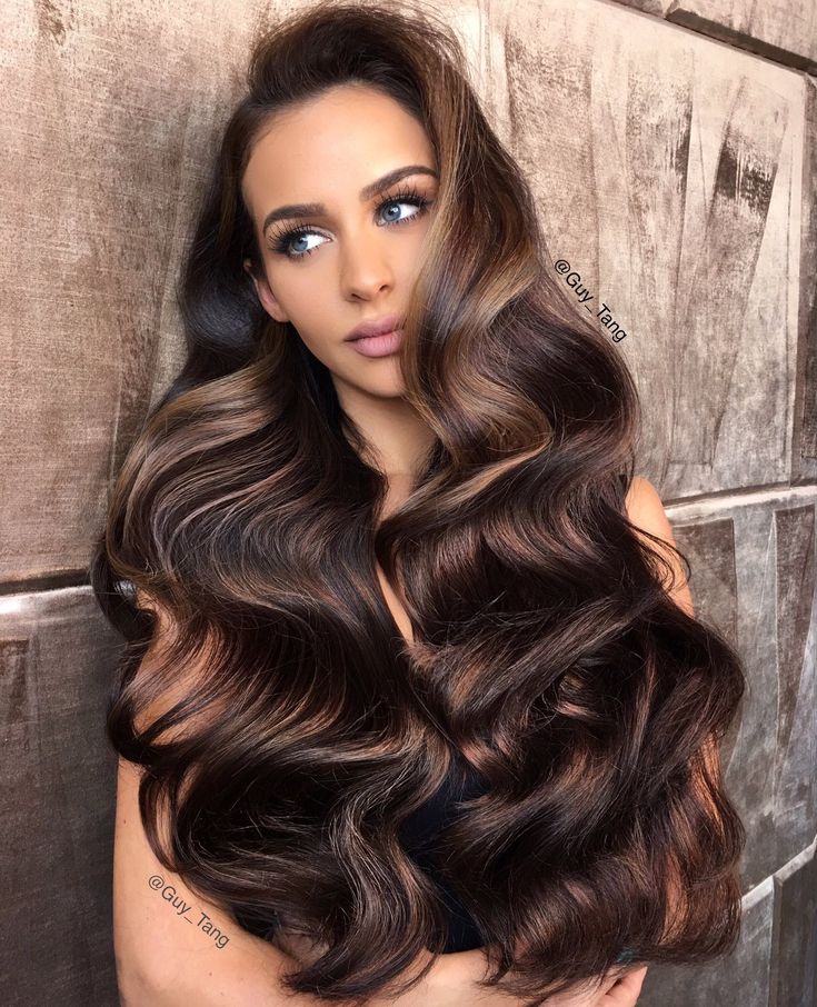 Carli Bybel on Twitter: "LOVING my new hair color😍 Thank you so much @Guy_Tang you are a hair genius!❤️We may have filmed this whole process🤗 https://t.co/eCA9sEfJjY" Carli Bybel Hair, Deep Brown Hair, Hair Color Brown Chestnut, Chestnut Brown Hair, Rambut Brunette, Guy Tang, Long Brown Hair, Balayage Brunette, American Girls