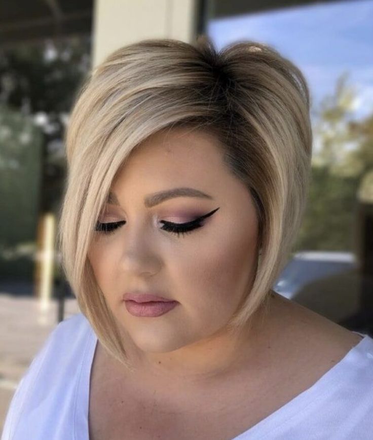 60 Best Short Hairstyles for Fat Faces and Double Chins 2023 - Plus Size Women Fashion Bobs For Double Chins, Plus Size Medium Hair, Short Haircuts For Round Face Women, Hairstyles For Heavy Face, Bob Cuts For Plus Size Women, Best Haircuts For Round Faces Plus Size, Bob Haircuts For Round Face Plus Size, Short Bob For Round Face Double Chin, Short Hairstyle Women Fine Hair Round Face