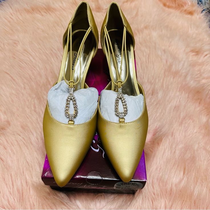 Questions? Leave A Comment Below! Gold Synthetic Low Heel Shoes, Gold Synthetic Low Heel Heels, Gold Low Heel Synthetic Heels, Elegant Gold Synthetic Heels, Gold Synthetic Heels With Almond Toe, Gold Almond Toe Heels In Synthetic Material, Size 12 Heels, Heel Stretch, Strappy High Heels Sandals