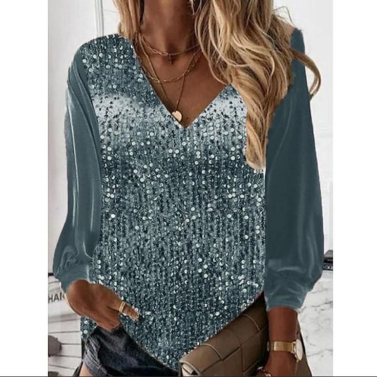 Mis-Marked A 3x Measurements- Bust: 50+ Length: 28 Gender: Women's Neckline: V Neck Design: Sequins Sleeve Length: Long Sleeve # 92 Women Loose Shirt, Glitter Blouse, Color Combinations For Clothes, Sequin Blouse, Winter Pullover, Simple Blouse, Loose Outfit, Hipster Fashion, Loose Shirts