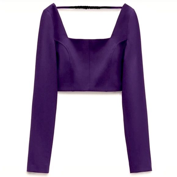 Size Xs Long Sleeved Crop Top With Square Neckline; Hidden Side Zipper Closure; Elastic Horizontal Strap Detail On The Back A Beautiful Shade Of Purple With A Flattering Fit 68% Polyester, 39% Viscose, 4% Elastane New, Perfect Condition B Top Violeta, Black Party Tops, Sleeved Crop Top, Black Lace Crop Top, Purple Crop Top, Feather Tops, Satin Crop Top, Denim Crop Top, Strap Crop Top