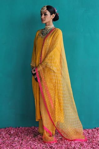 Mango yellow gathered kurta with sequin, thread embroidered neckline. Paired with pant and bandhani print dupatta. - Aza Fashions Mango Yellow, Bandhani Print, Yellow Kurta, Gathered Neckline, Embroidered Neckline, Silk Embroidery, Set For Women, Aza Fashion, Sequin