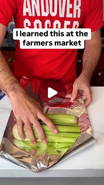 Randy & Mandy on Instagram: "🥬 Use foil to store your celery! #freshfood #hacks #farmersmarket #tipsandtricks #lifehacks" Cooking Hacks, Food Tips, Fresh Food, Farmers Market, Food Hacks, Celery, Cooking Tips, Food Storage, Foil