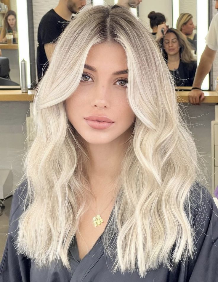 Hair Colour Trends, Blonde Hair Goals, Ice Blonde Hair, Perfect Blonde Hair, Bright Blonde Hair, Summer Blonde Hair, Blonde Hair Transformations, Icy Blonde Hair, White Blonde Hair